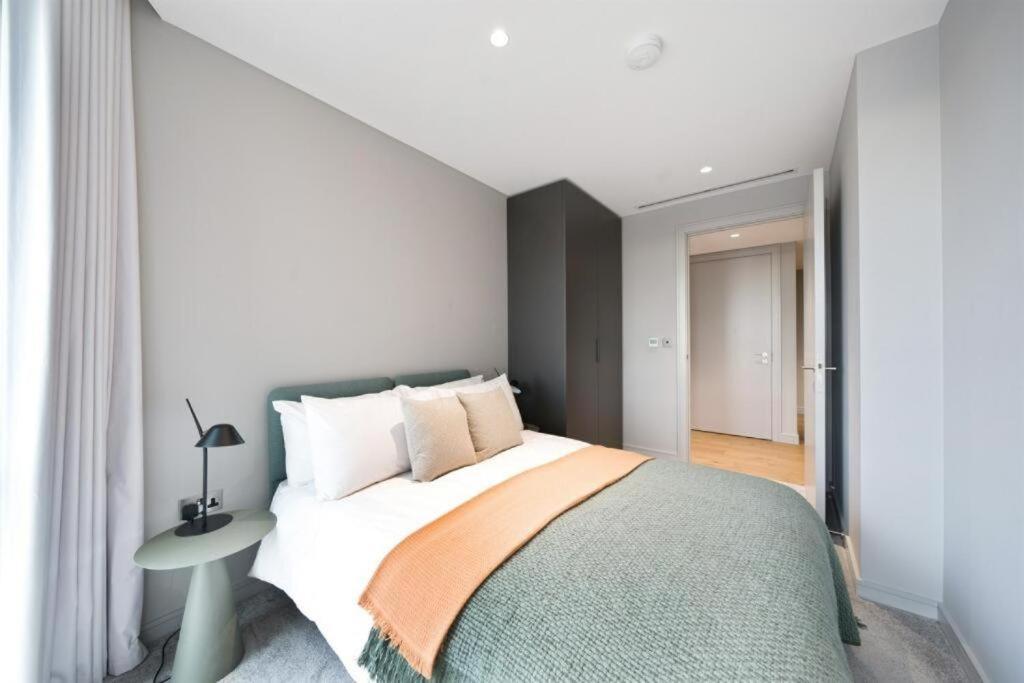 Shyroyale Apartment London Luaran gambar